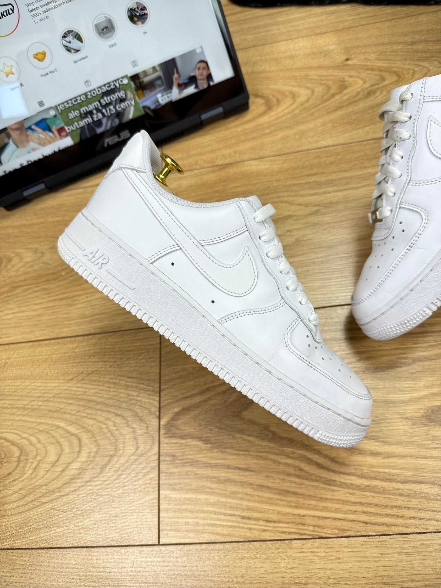 Nike Air Force 1 Low (40)