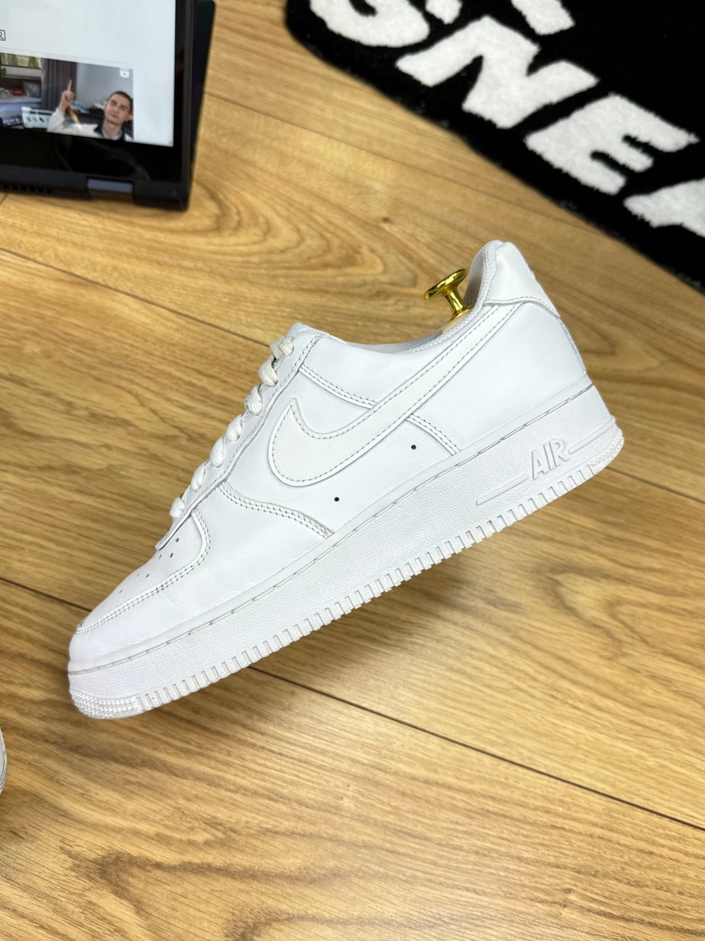 Nike Air Force 1 Low (40)