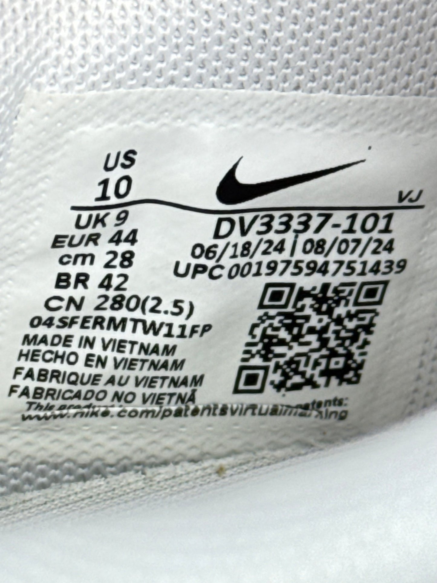 Nike Air Max DN (44)