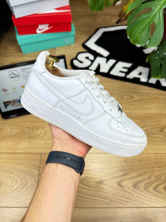 Nike Air Force 1 Low (38.5)