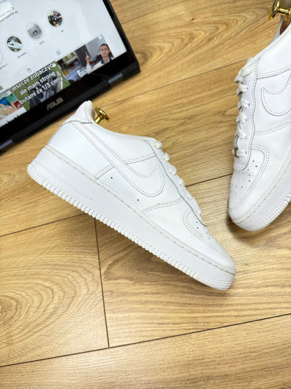 Nike Air Force 1 Low (38.5)