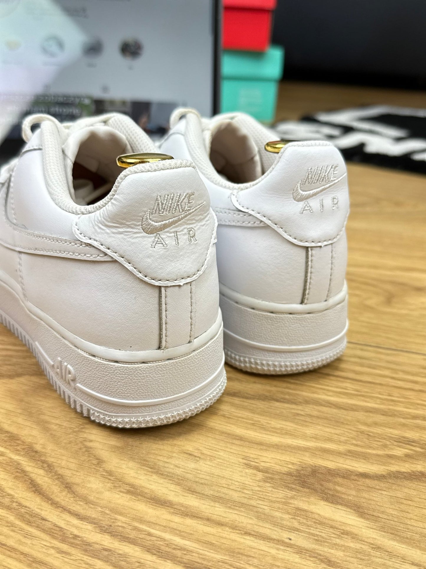 Nike Air Force 1 Low (38.5)