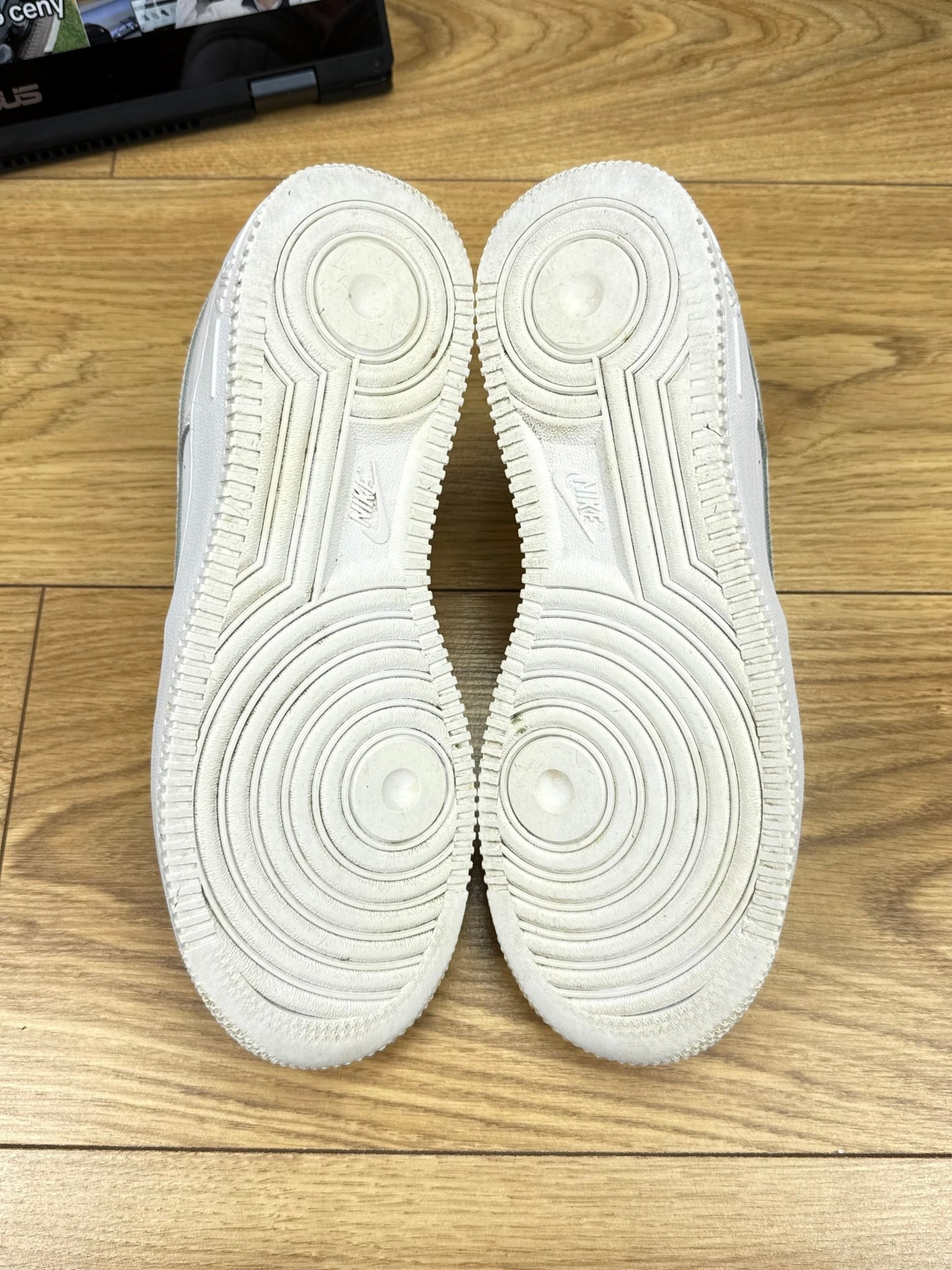 Nike Air Force 1 Low (38.5)