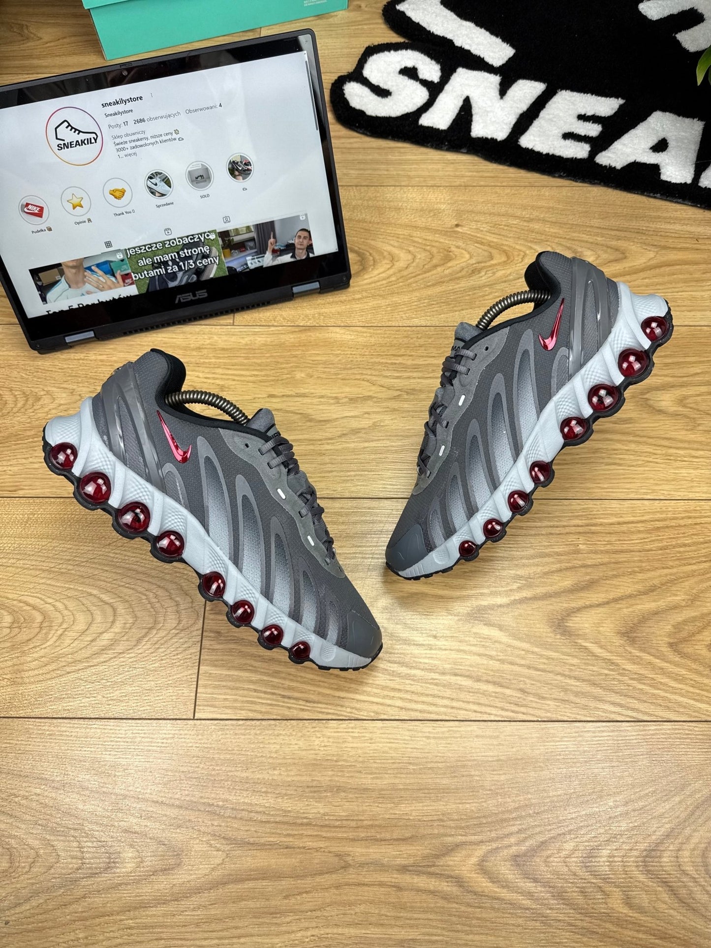 Nike Air Max DN8 (42.5)