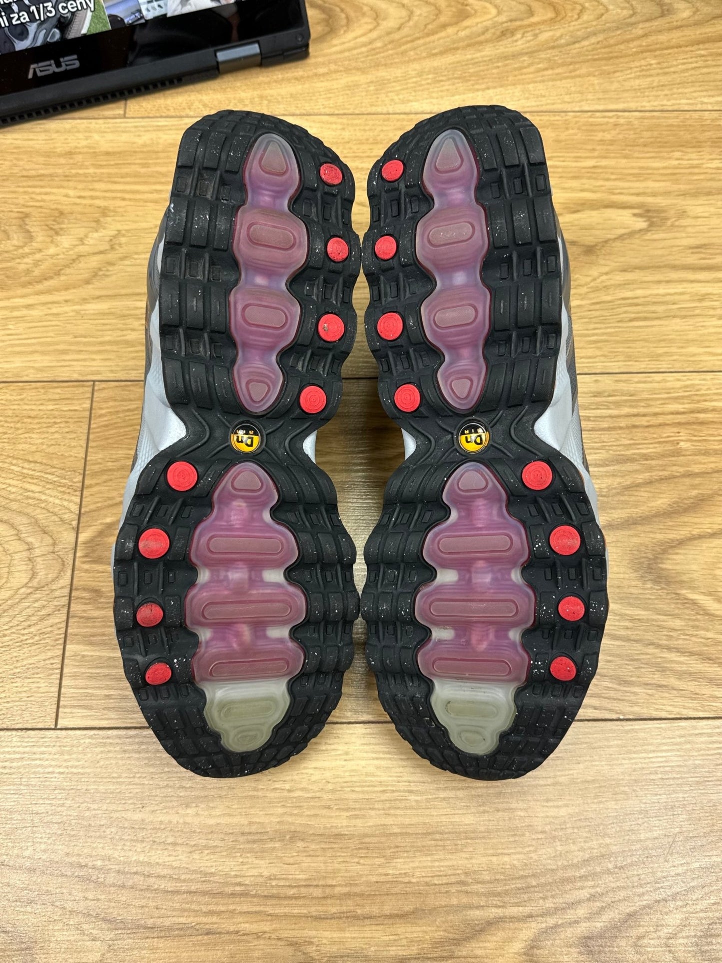 Nike Air Max DN8 (42.5)