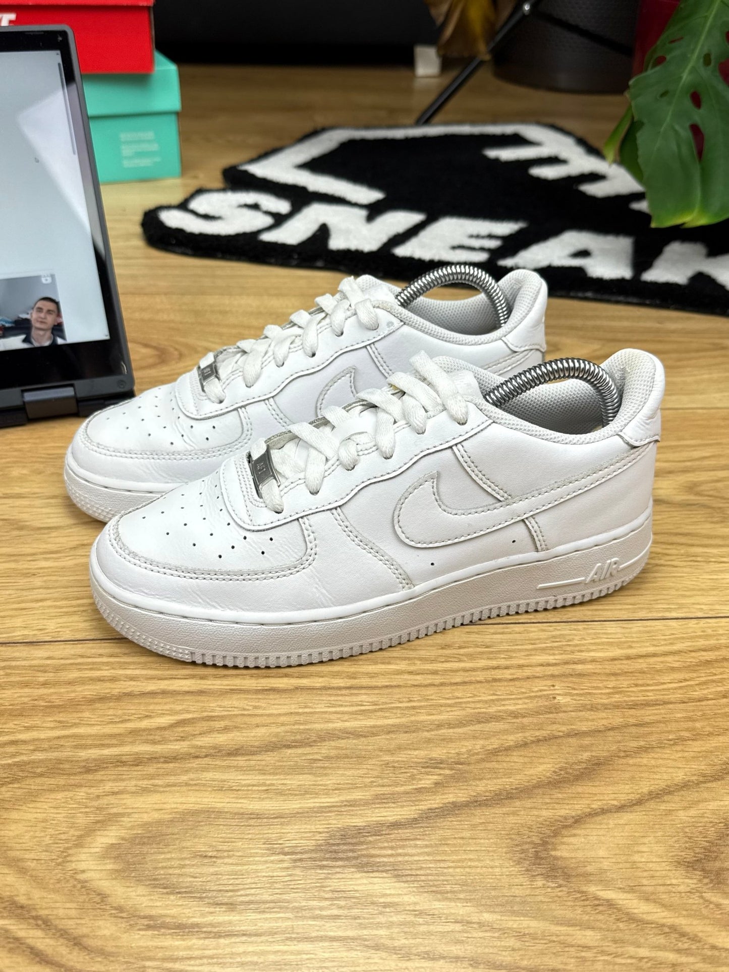 Nike Air Force 1 Low (38.5)