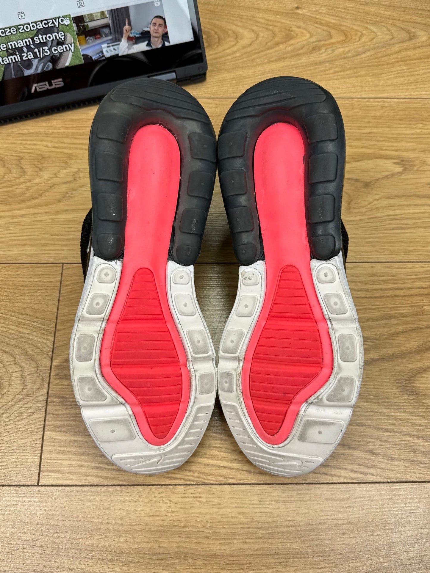 Nike Air Max 270 (43)