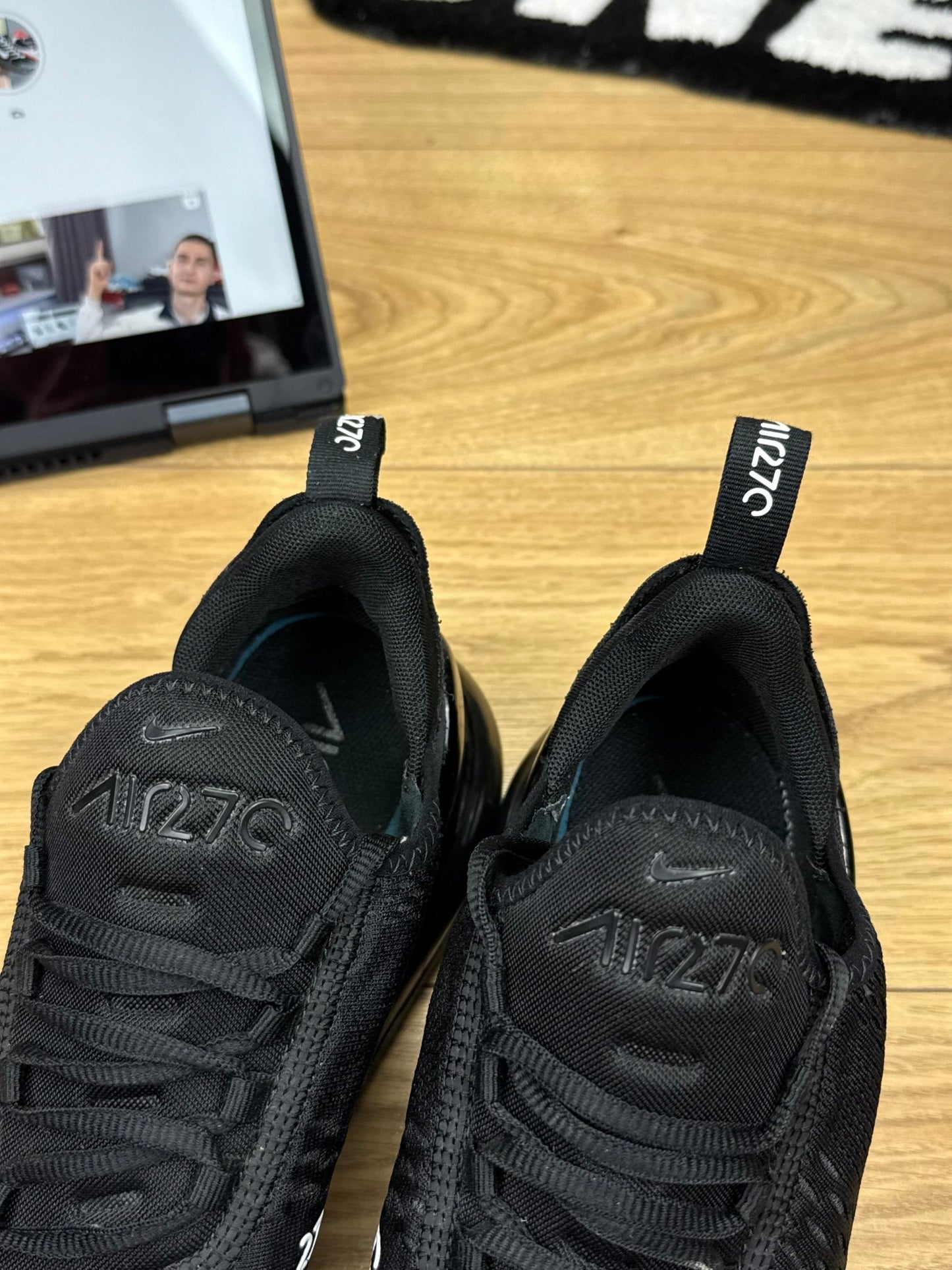 Nike Air Max 270 (43)