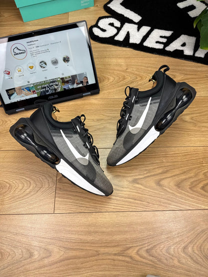 Nike Air Max 2021 (44.5)