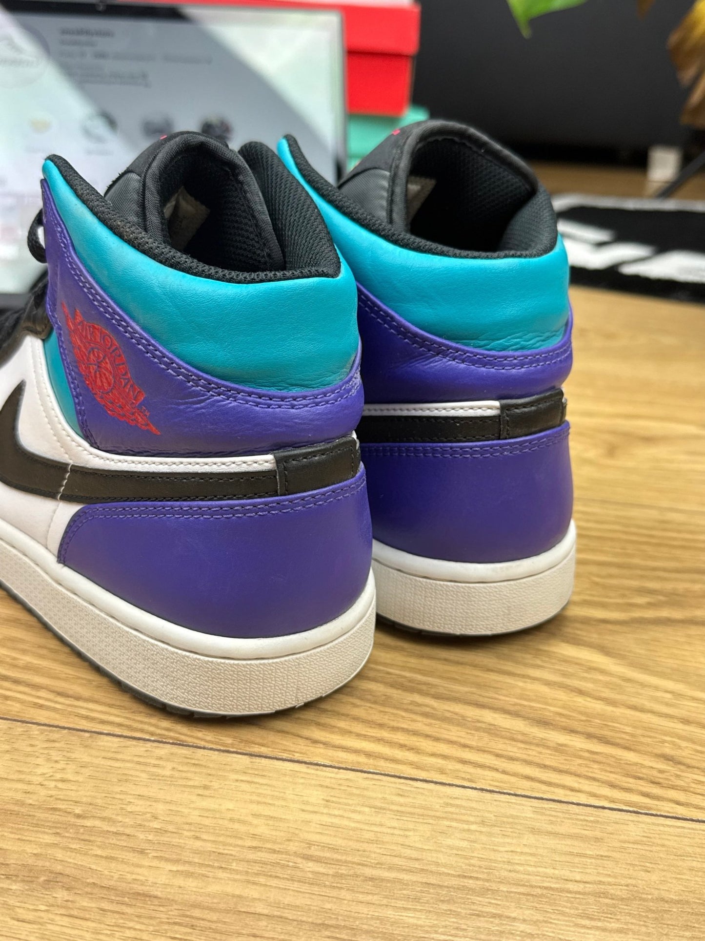 Nike Air Jordan 1 Mid (44.5)