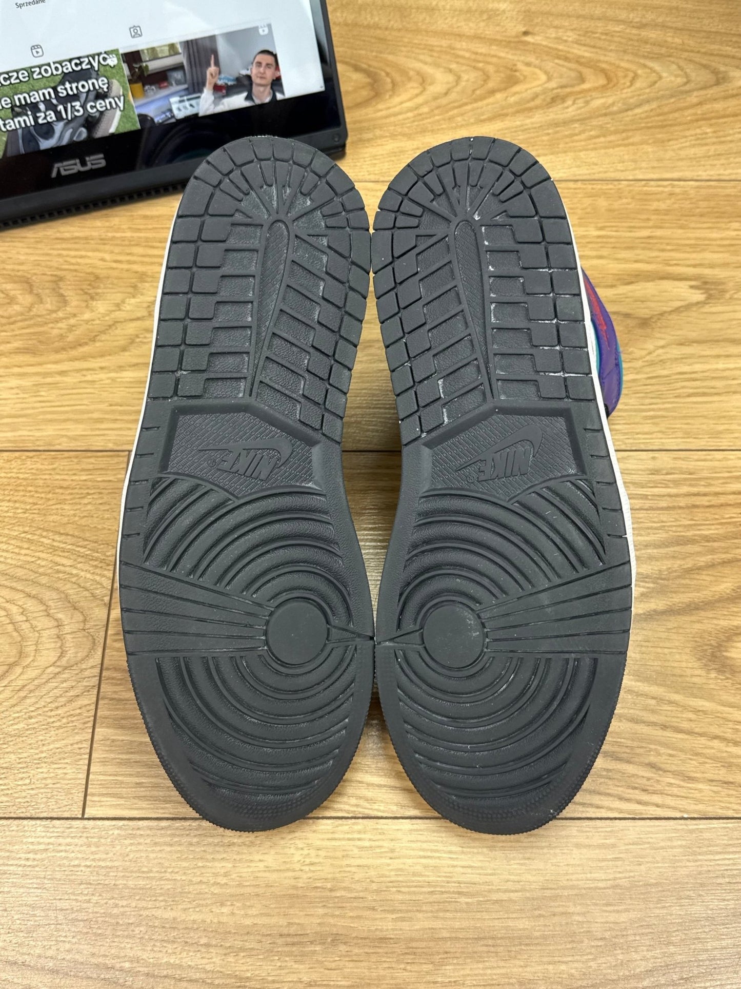 Nike Air Jordan 1 Mid (44.5)