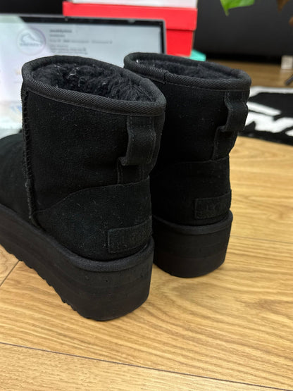 UGG Classic Mini Platform (38)
