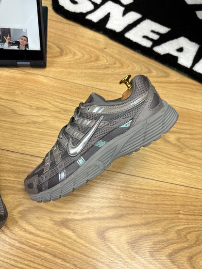 Nike P-6000 (38.5)