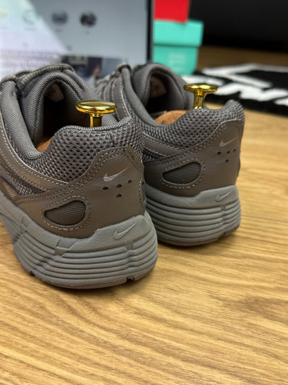 Nike P-6000 (38.5)