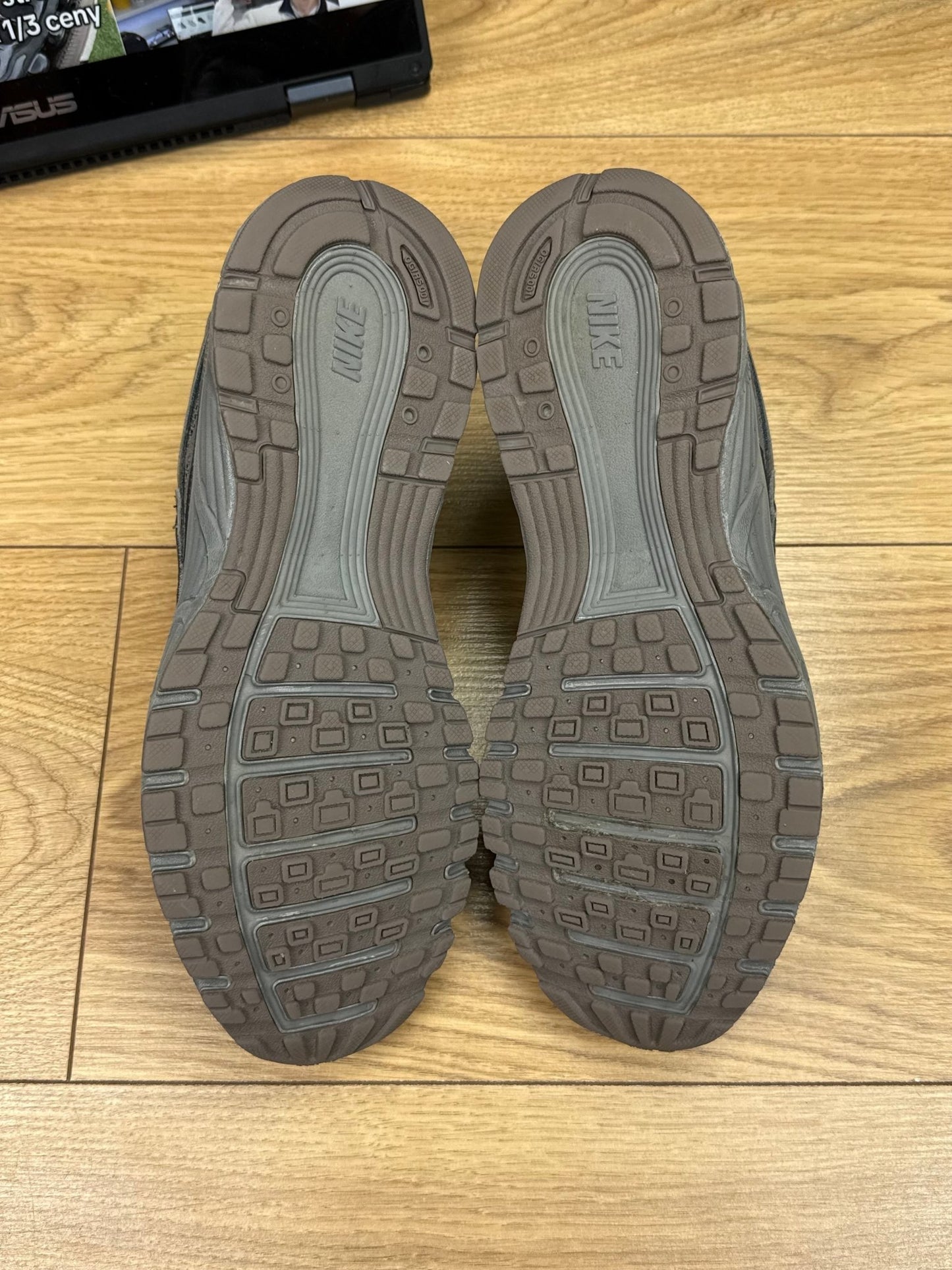 Nike P-6000 (38.5)