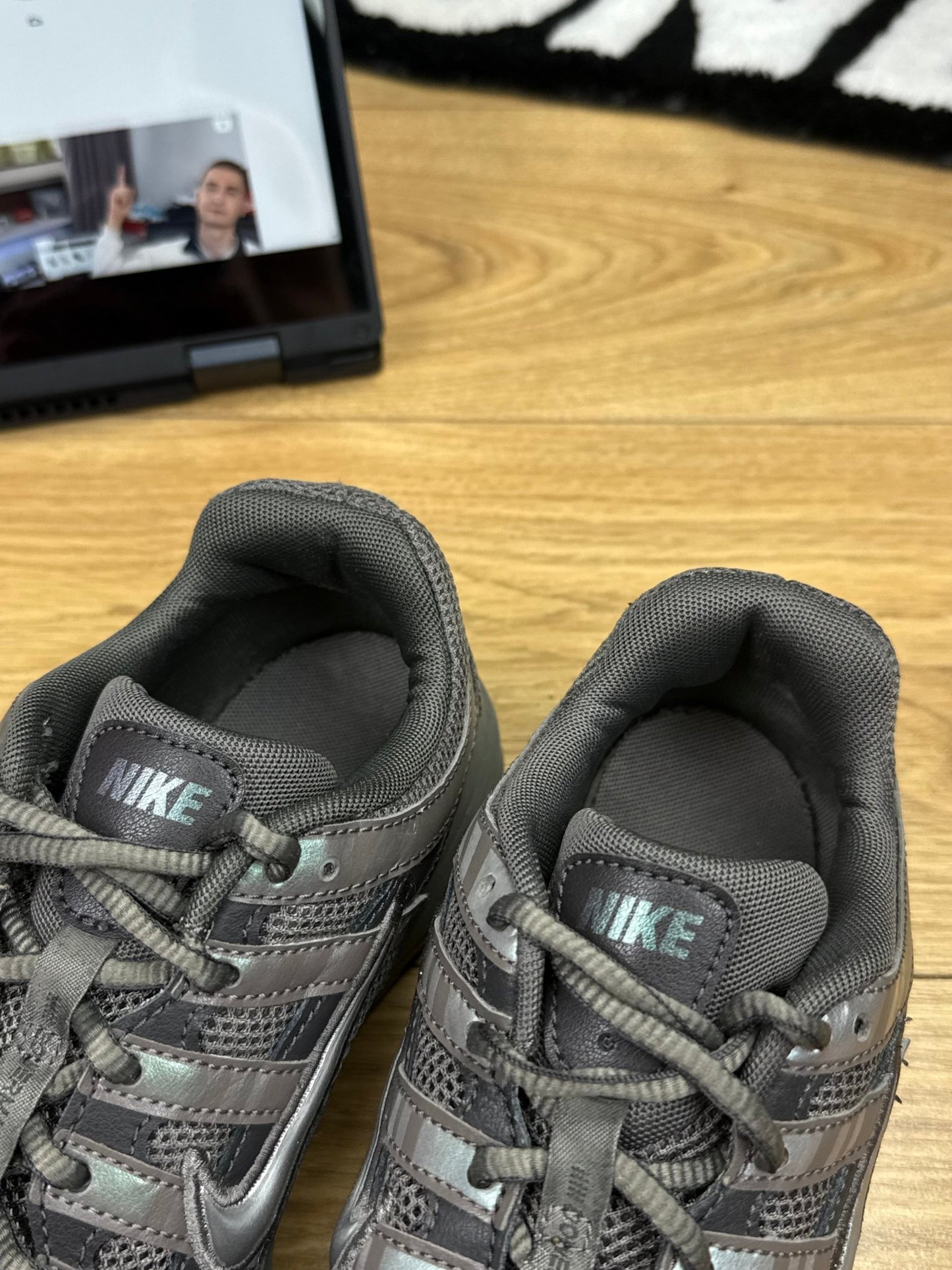 Nike P-6000 (38.5)
