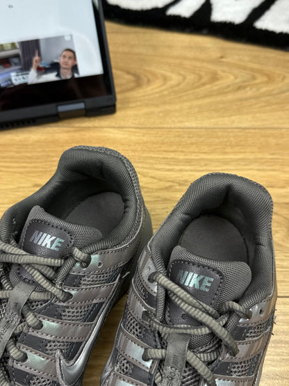 Nike P-6000 (38.5)