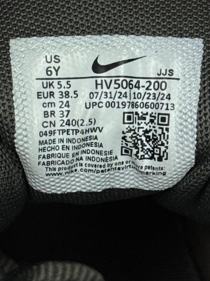 Nike P-6000 (38.5)