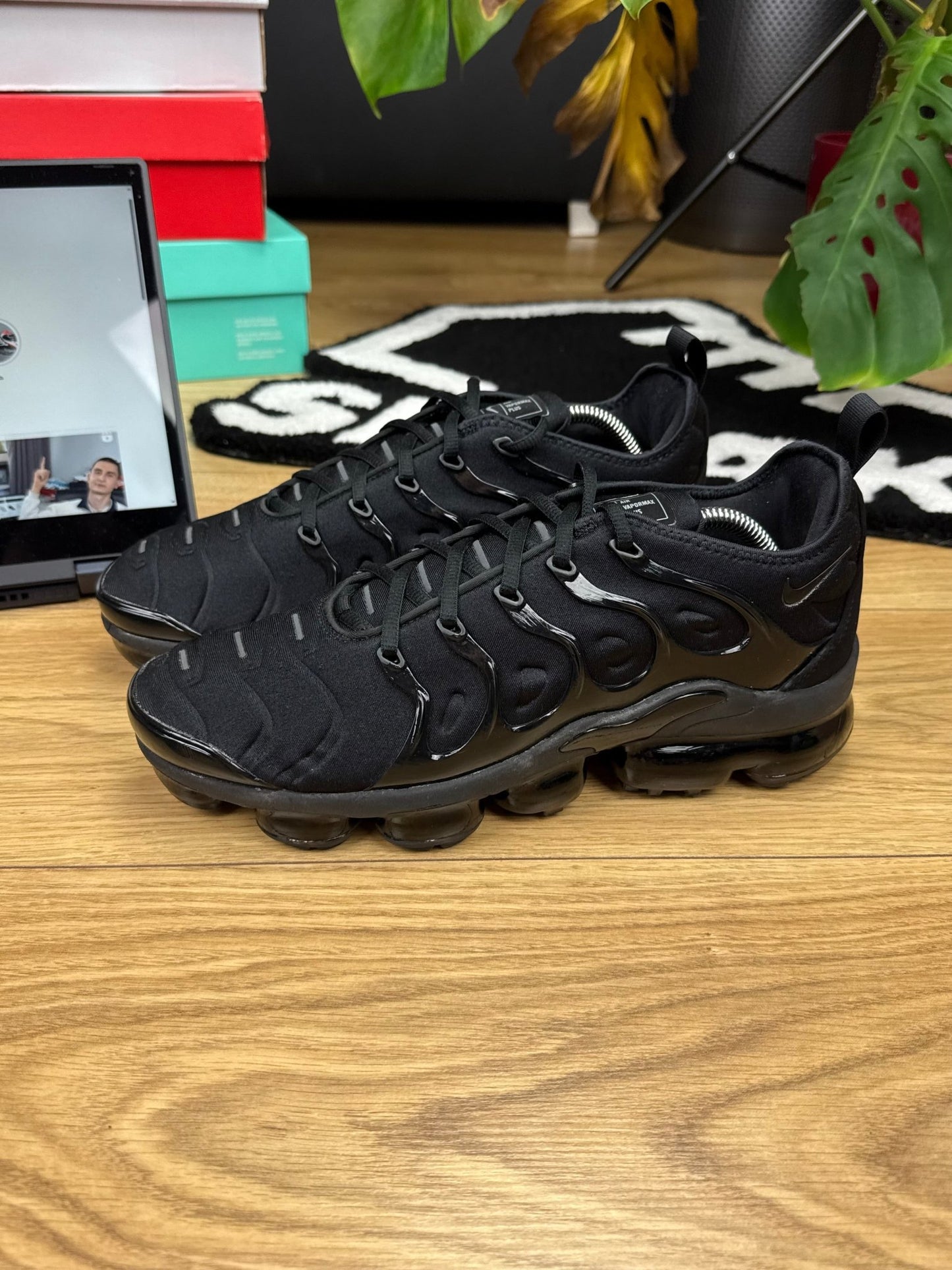 Nike Air Vapormax Plus (44)