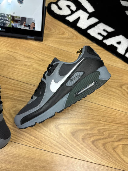 Nike Air Max 90 Gore-Tex (45)