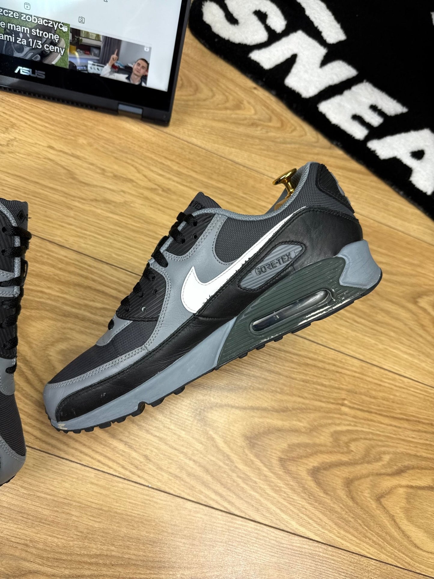 Nike Air Max 90 Gore-Tex (45)