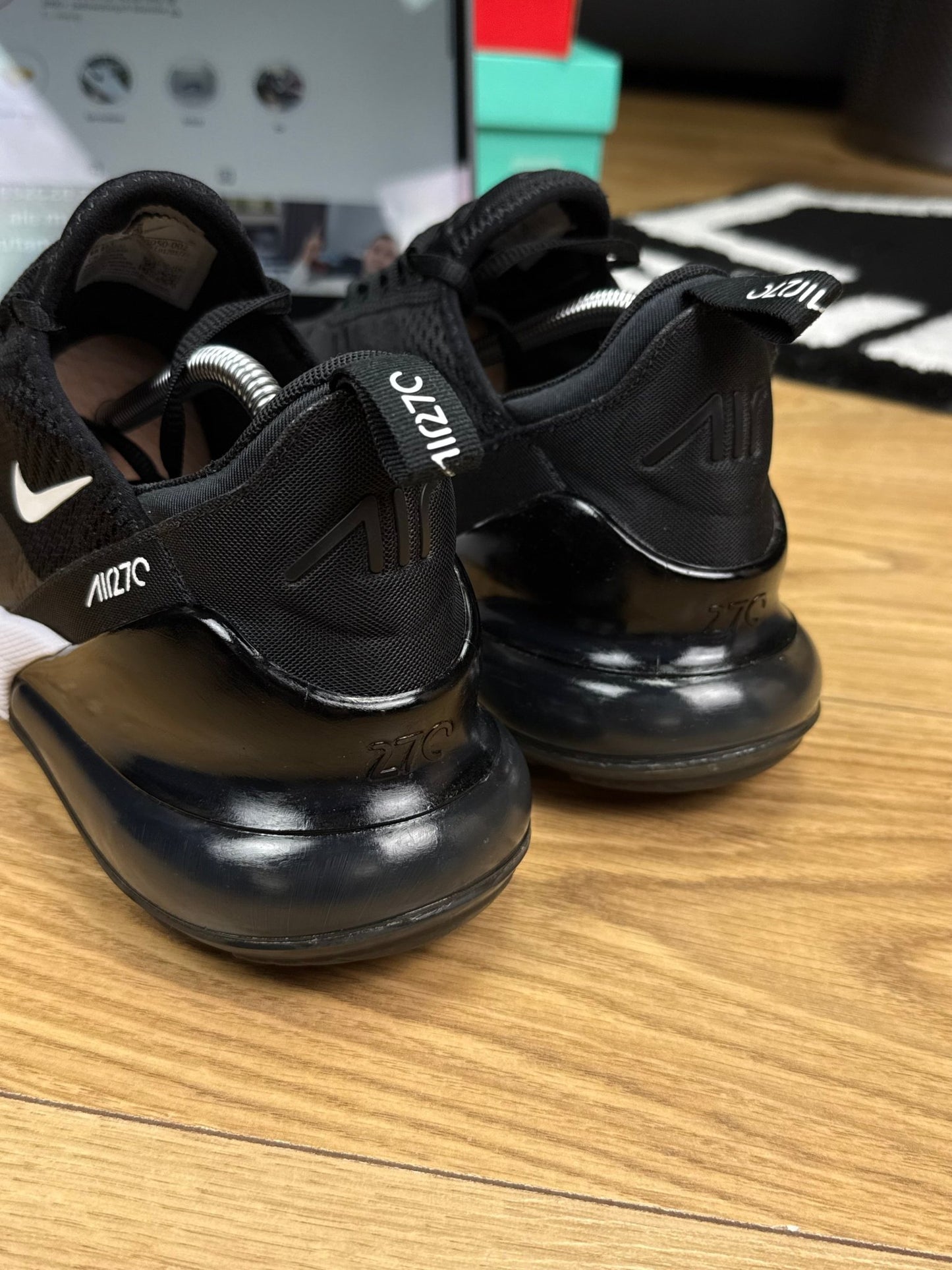 Nike Air Max 270 (42.5)