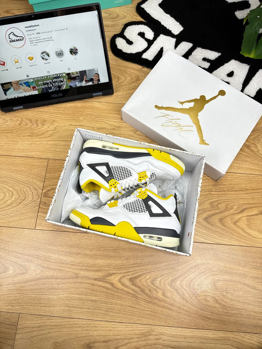 Nike Air Jordan 4 Retro (39)
