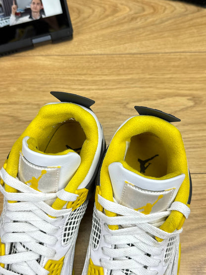 Nike Air Jordan 4 Retro (39)