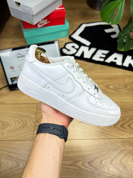 Nike Air Force 1 Low (38.5)