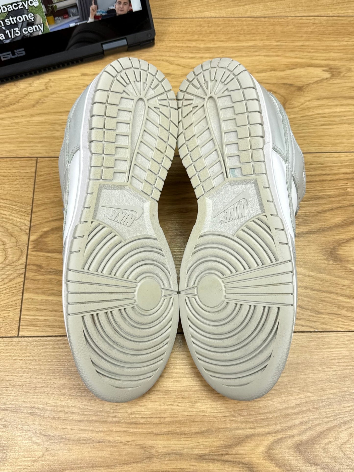 Nike Dunk Low (42)