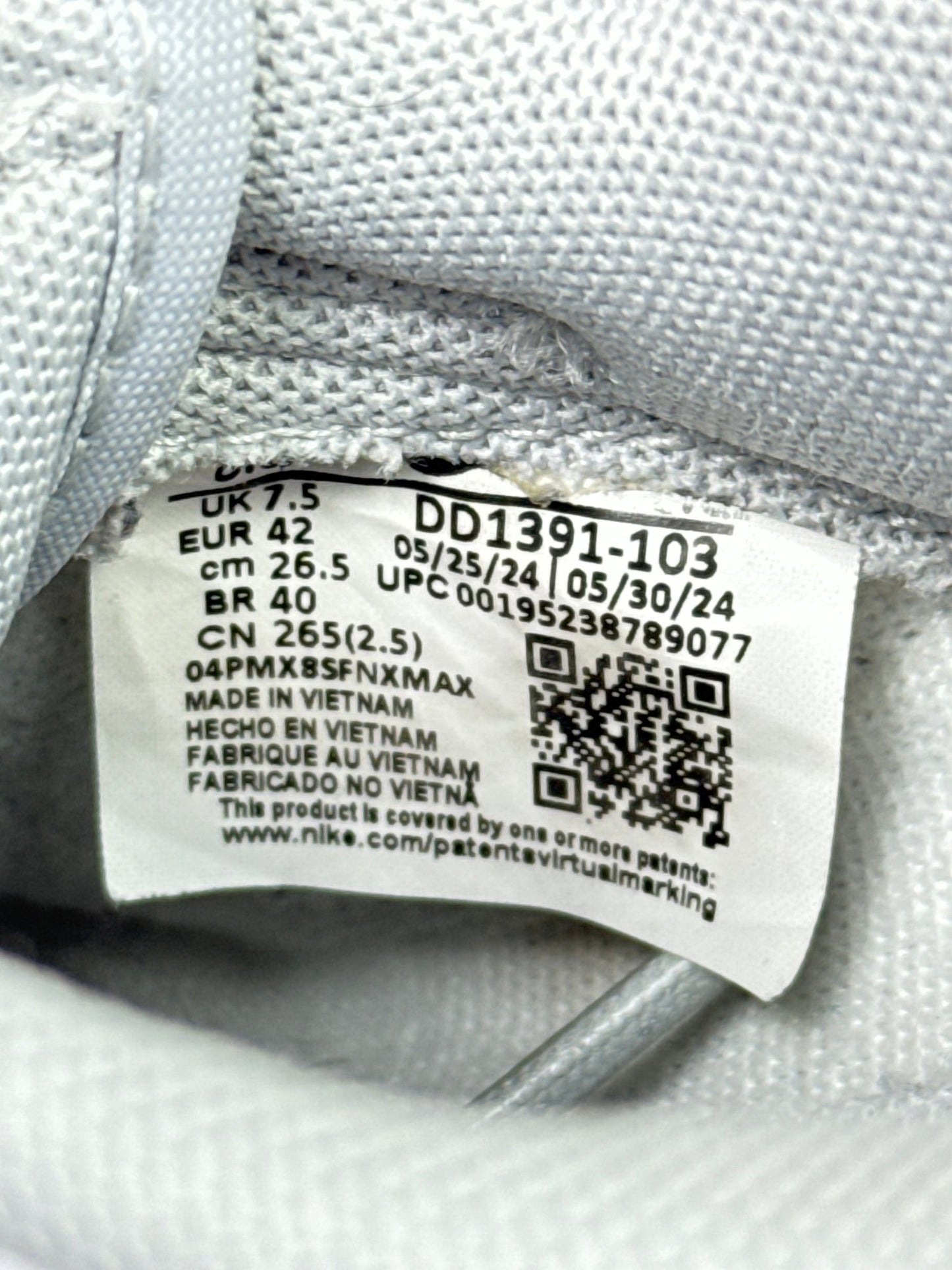 Nike Dunk Low (42)