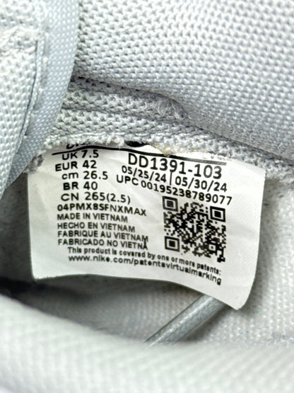 Nike Dunk Low (42)