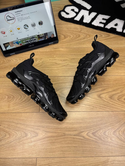 Nike Air Vapormax Plus (46)