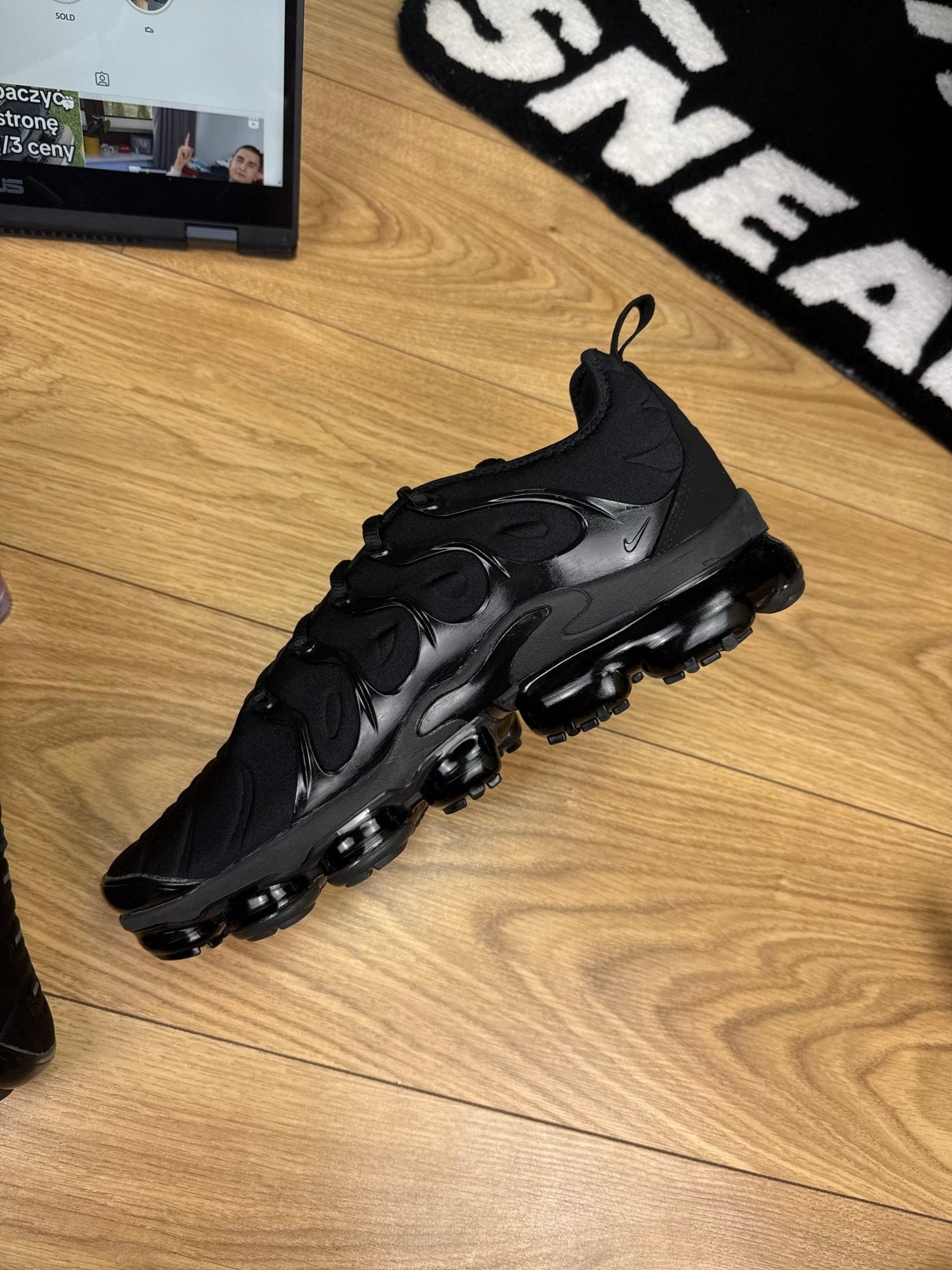Nike Air Vapormax Plus (46)