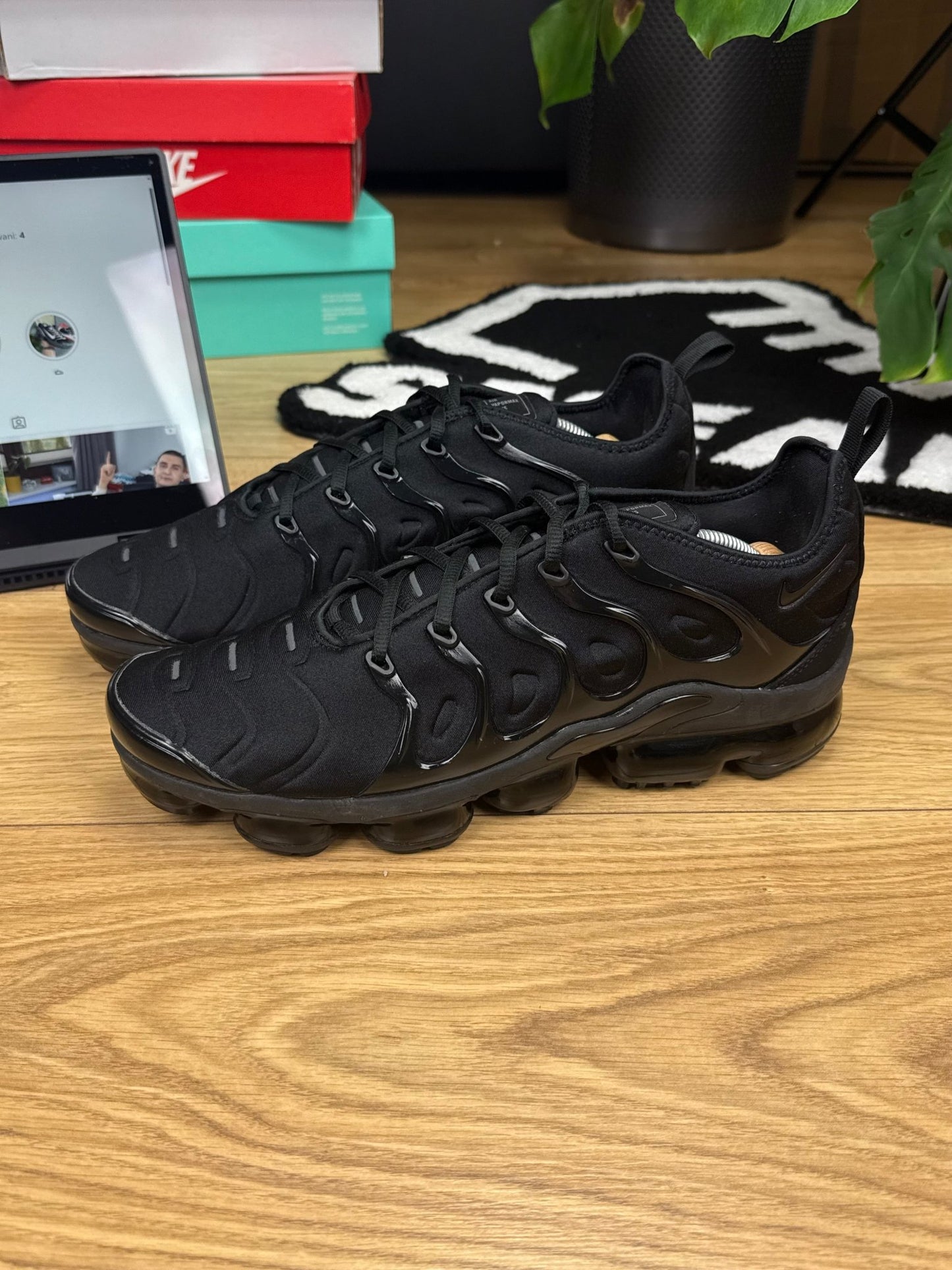 Nike Air Vapormax Plus (46)