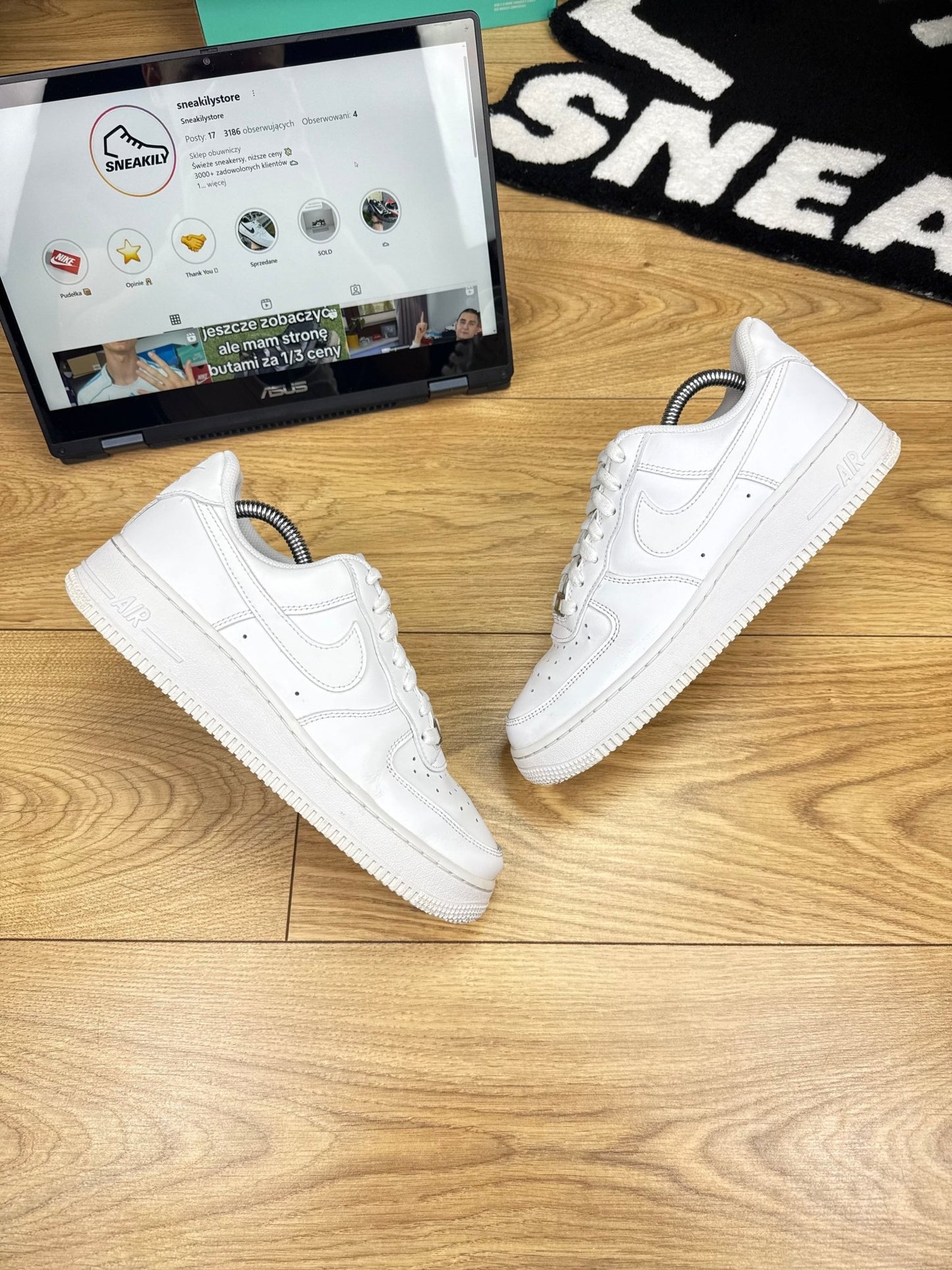 Nike Air Force 1 Low (40)