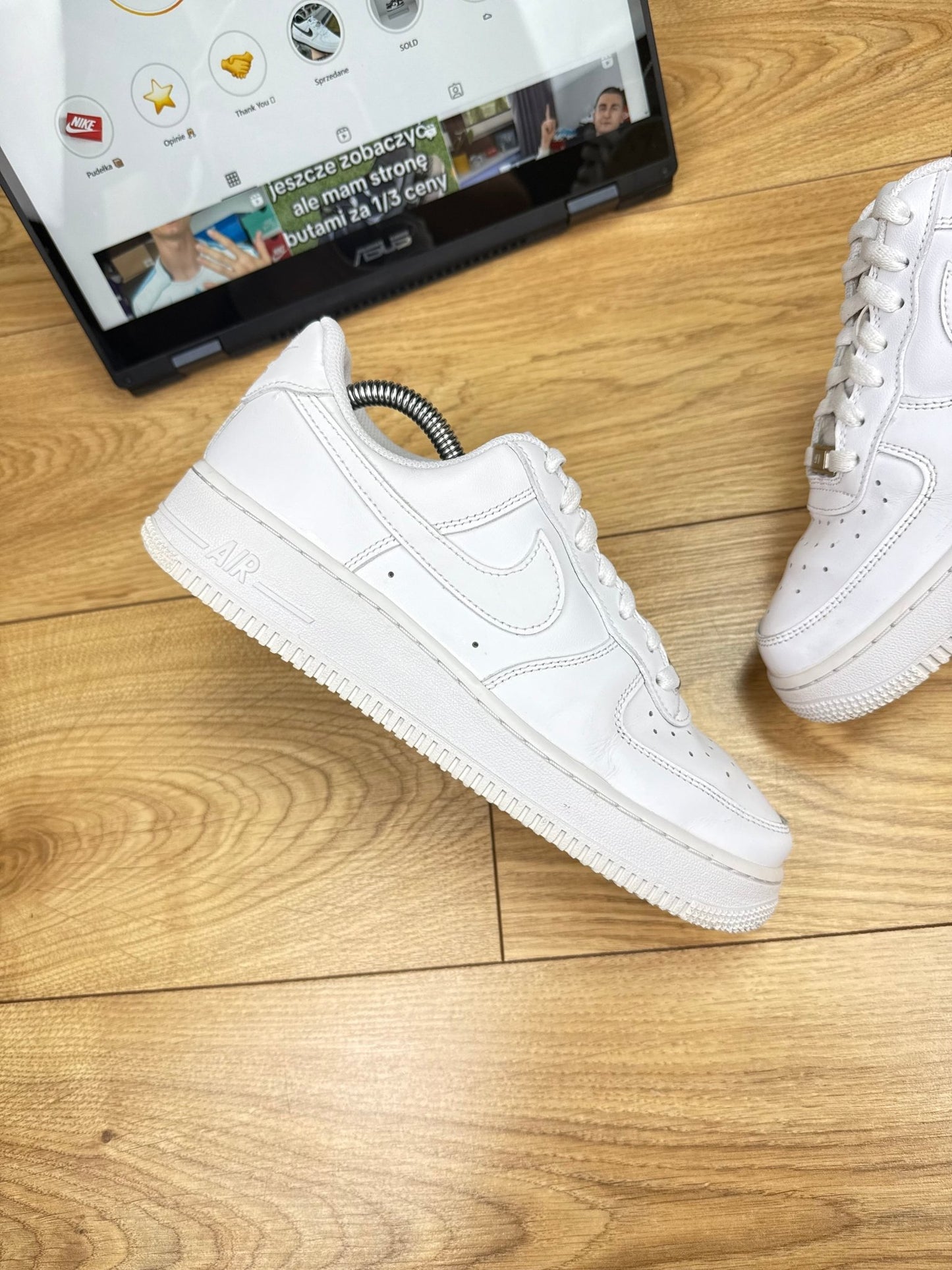 Nike Air Force 1 Low (40)