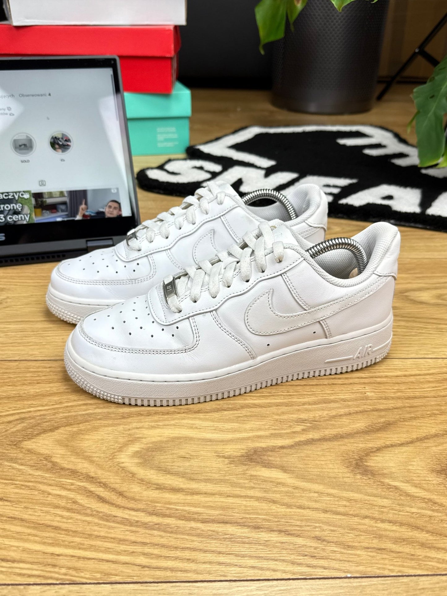 Nike Air Force 1 Low (40)