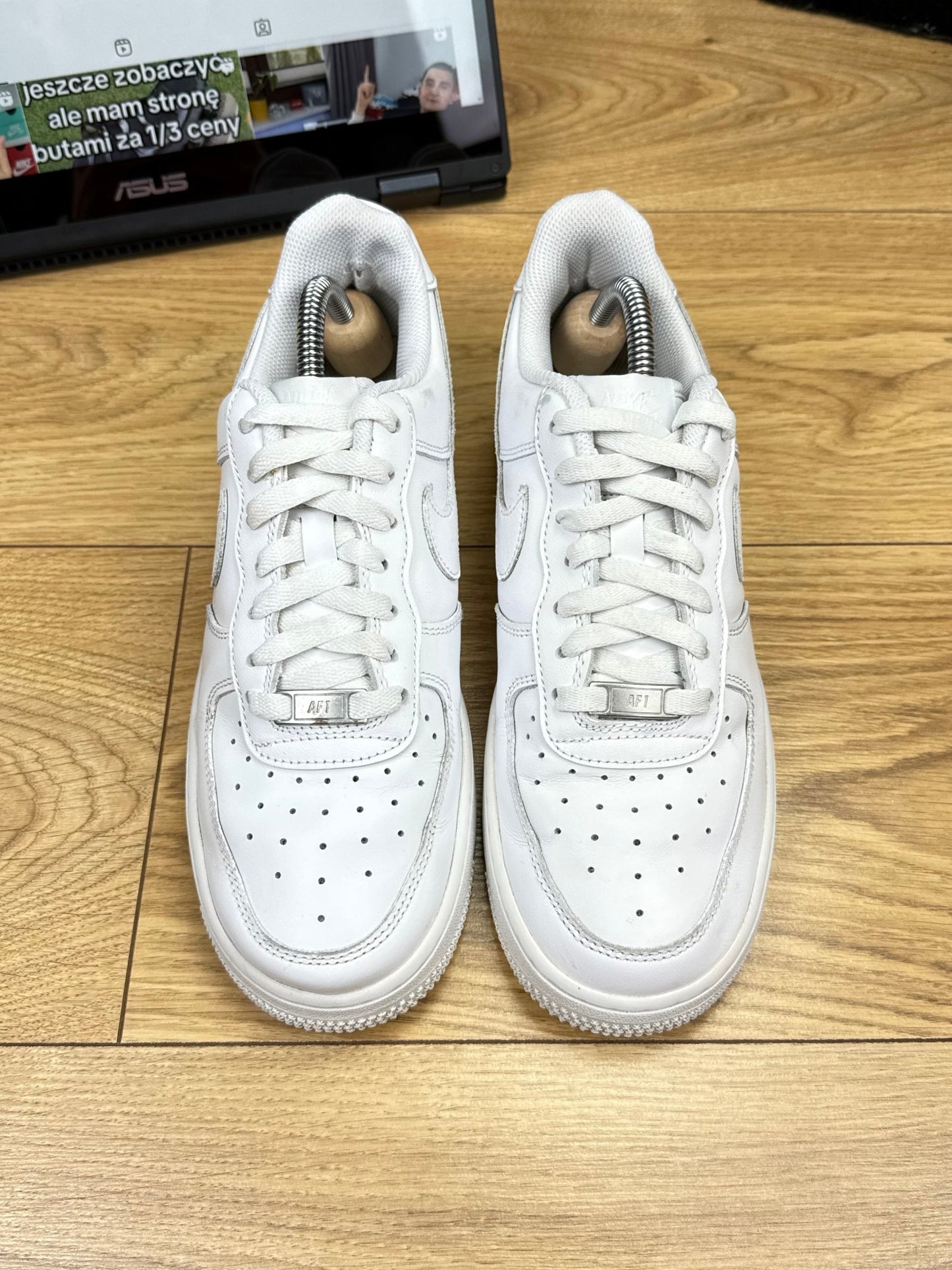 Nike Air Force 1 Low (40)
