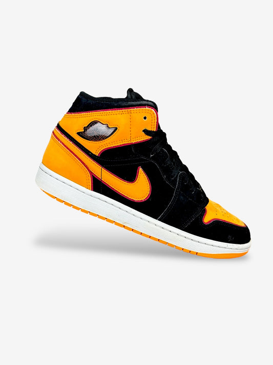 Nike Air Jordan 1 Mid (44)