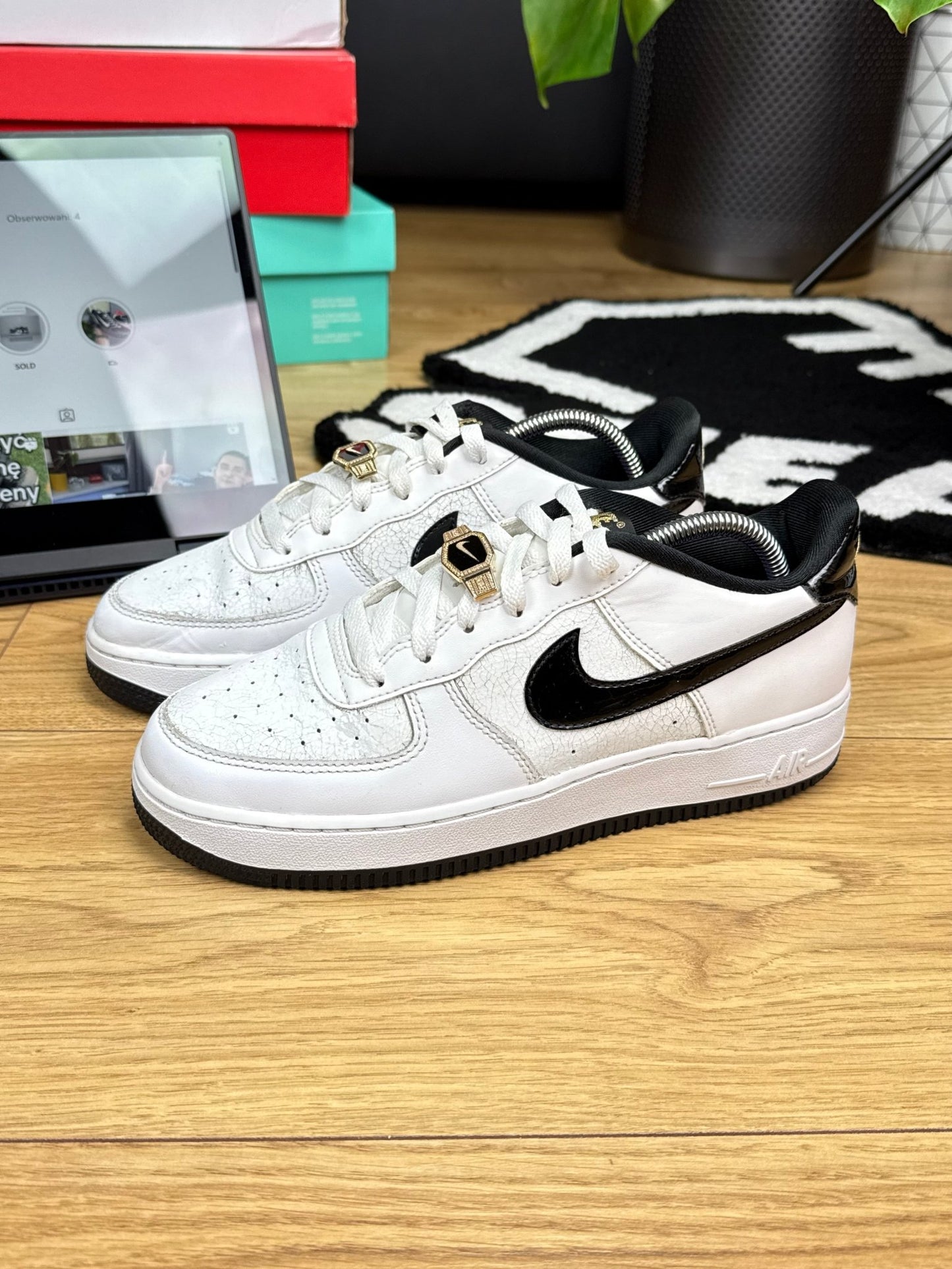 Nike Air Force 1 Low (40)