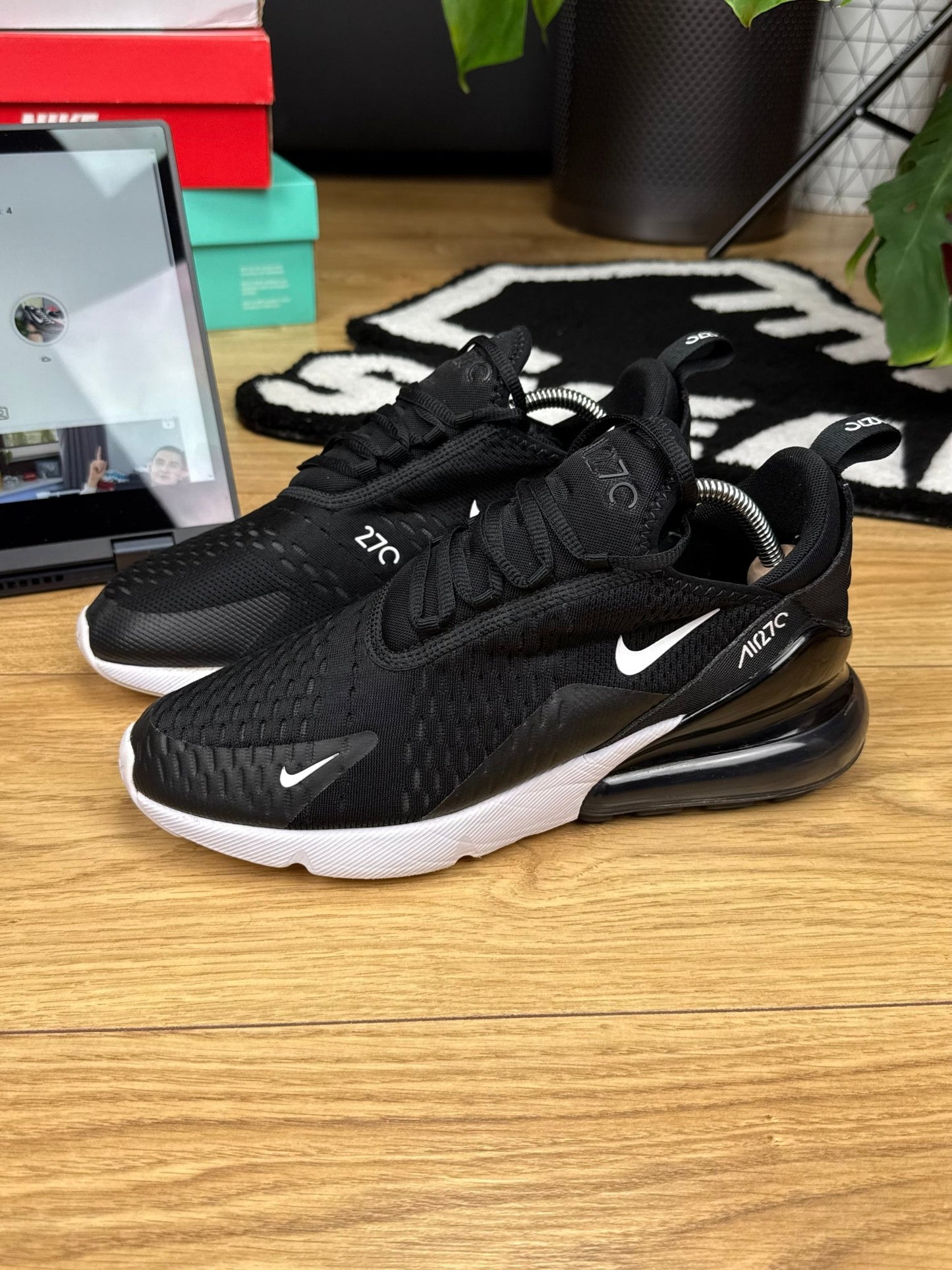 Nike Air Max 270 (42)