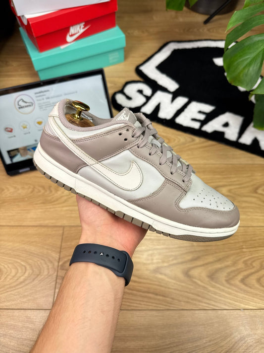 Nike Dunk Low (40.5)