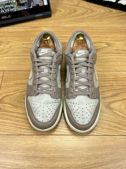 Nike Dunk Low (40.5)