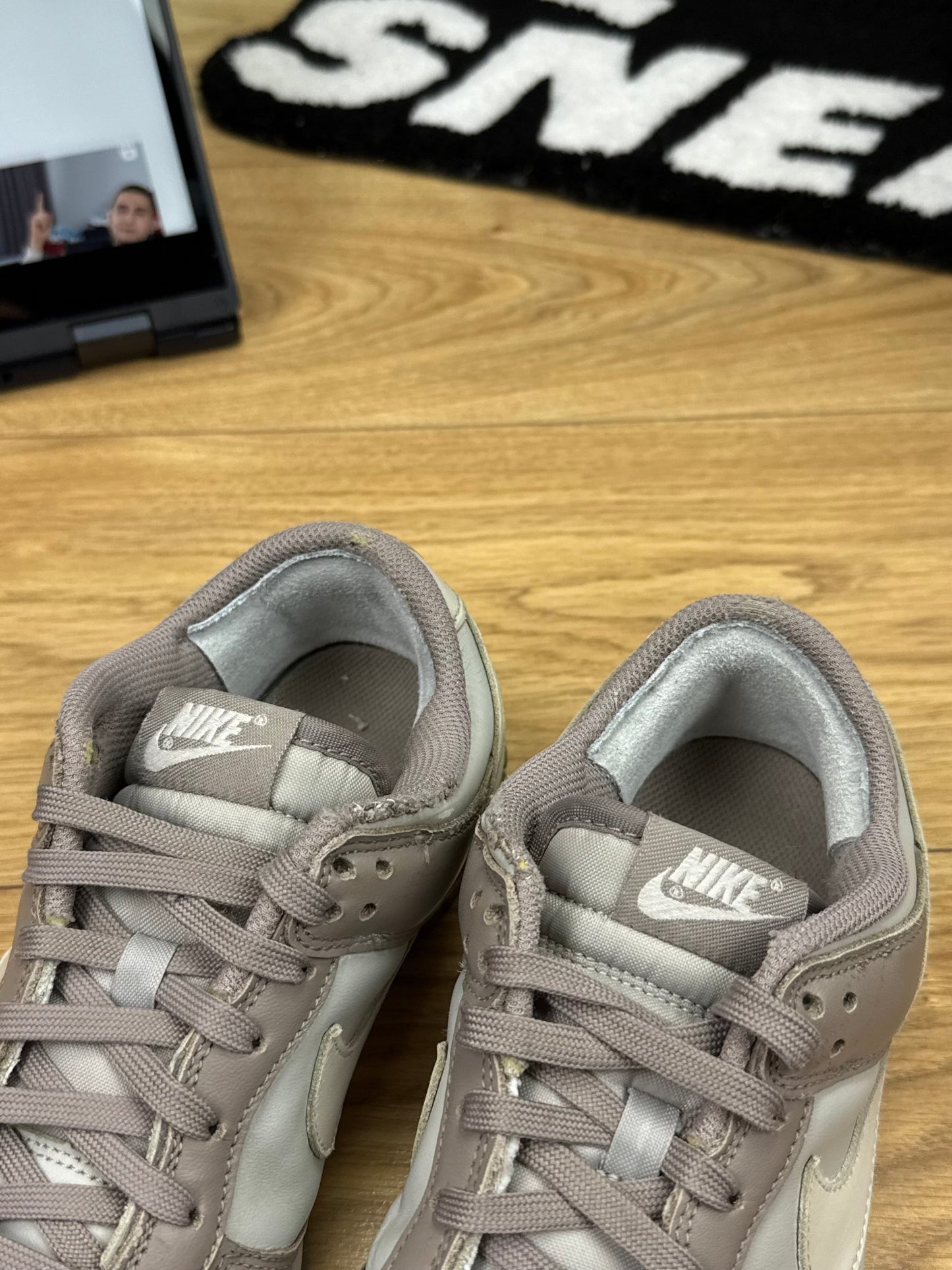 Nike Dunk Low (40.5)