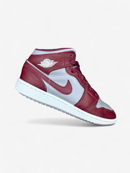 Nike Air Jordan 1 Mid (36.5)