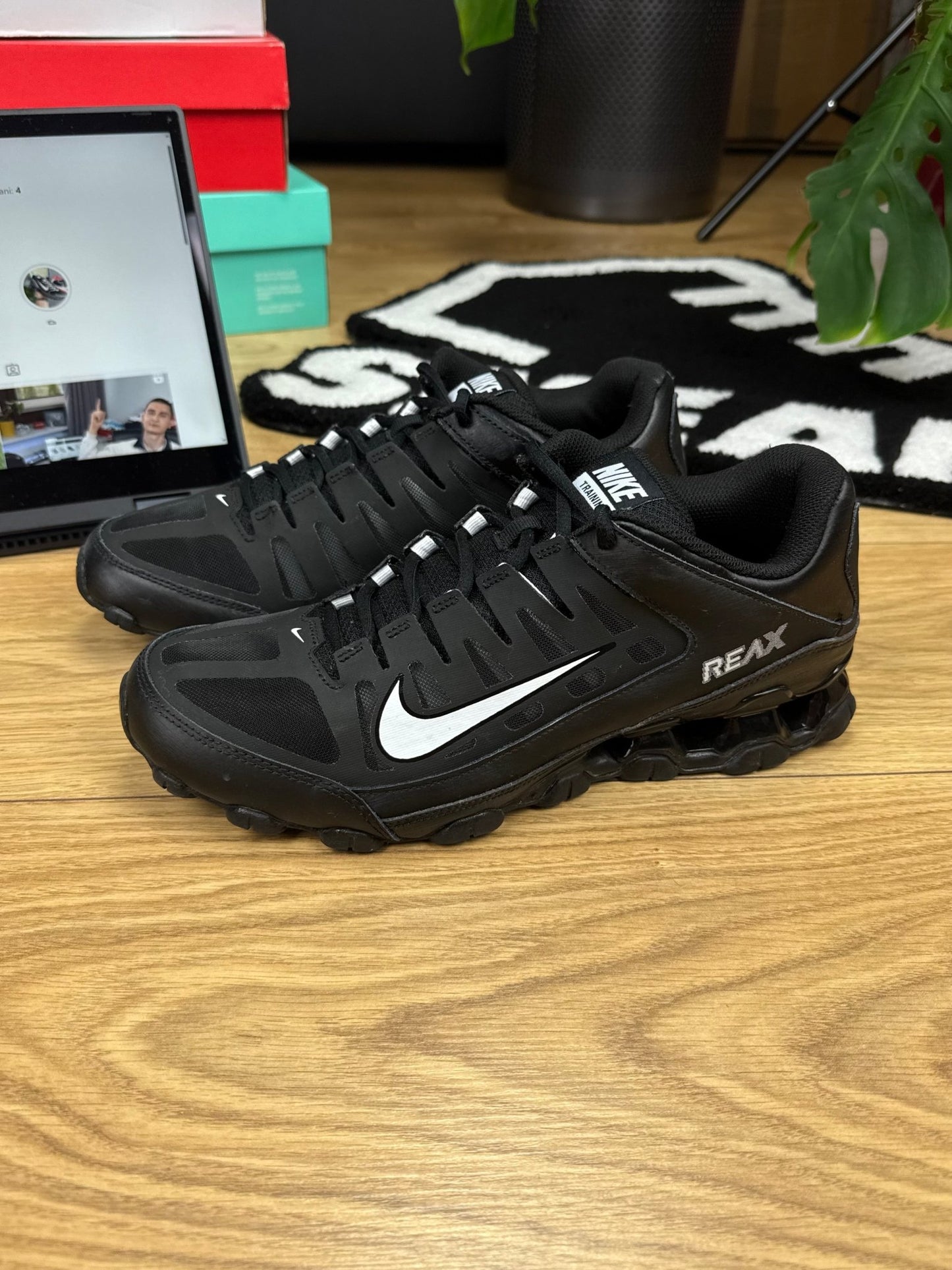 Nike Reax 8 Tr (44)