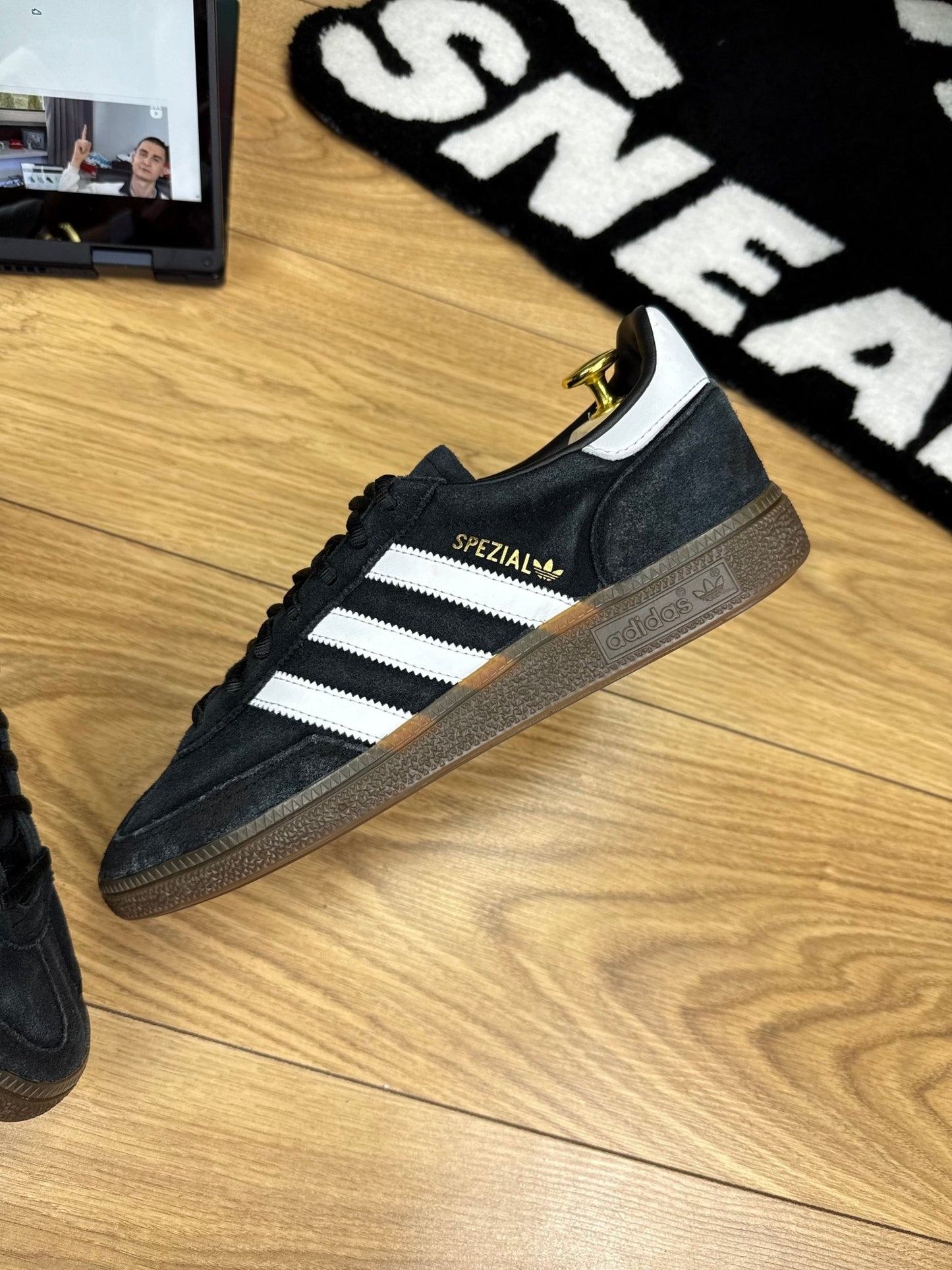 Adidas Spezial (42 2/3)