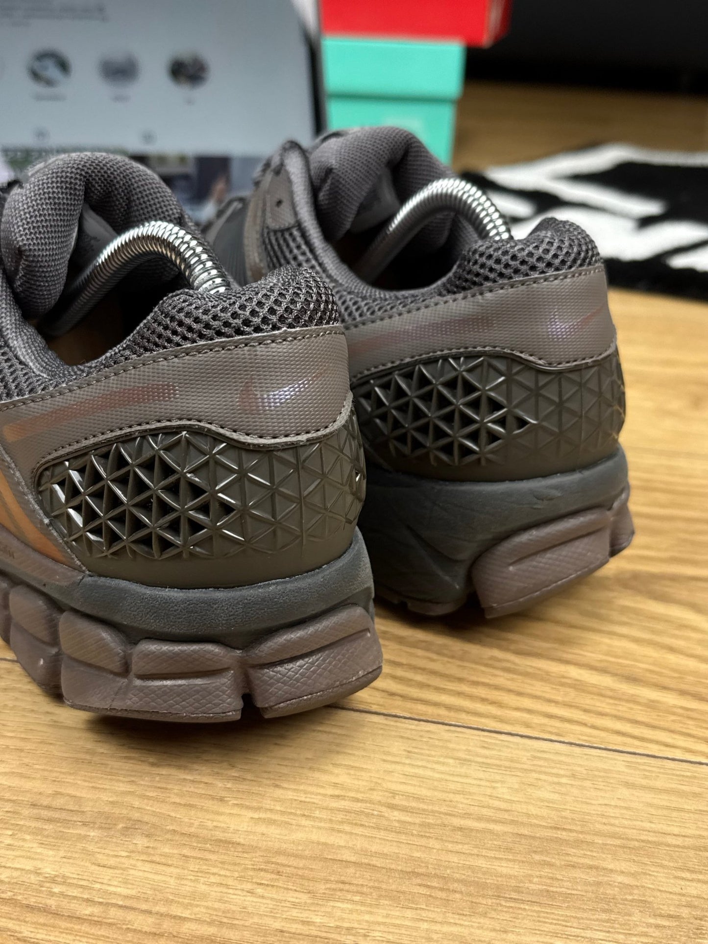 Nike Vomero 5 (43)