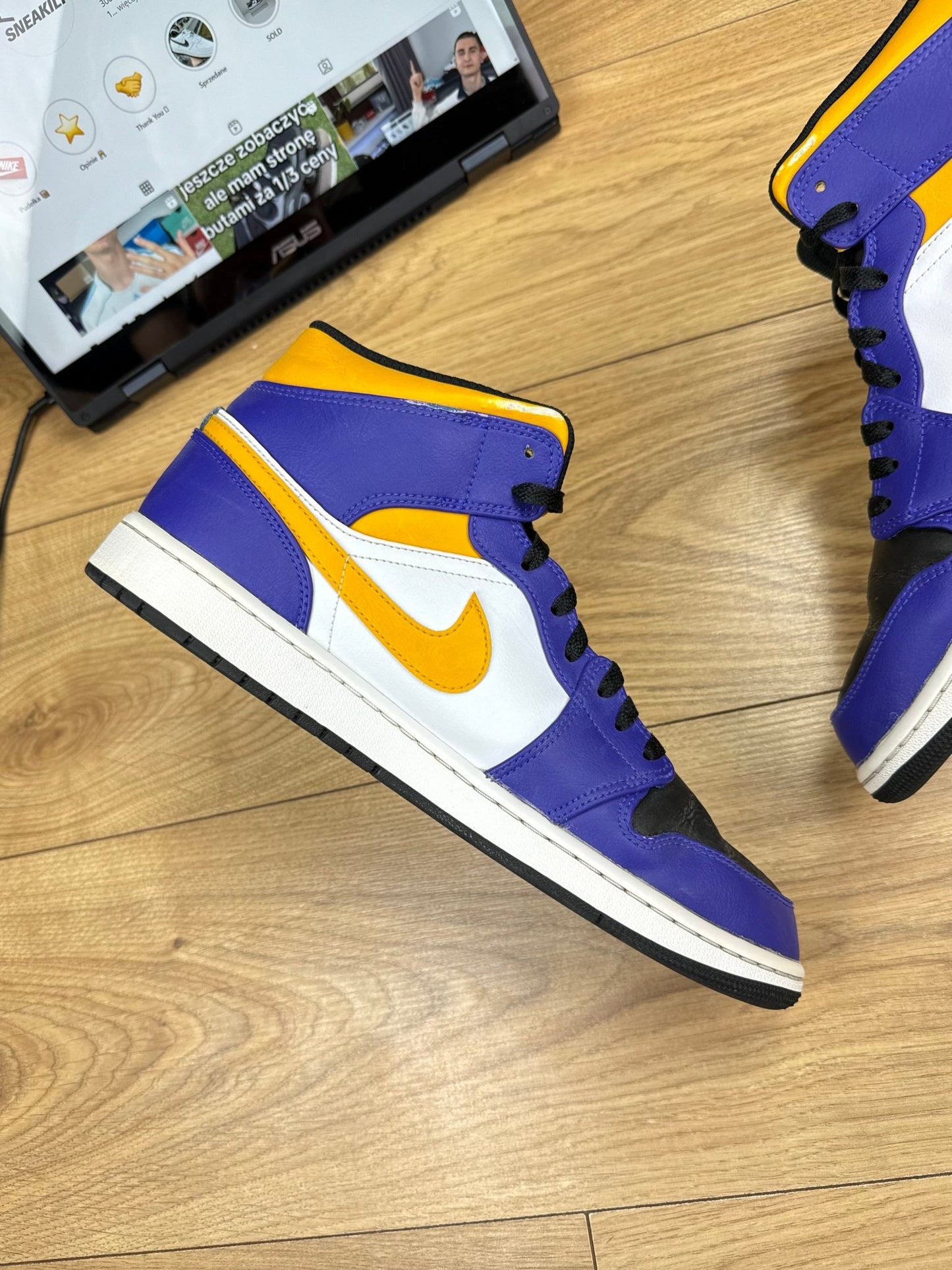 Nike Air Jordan 1 Mid (45.5)